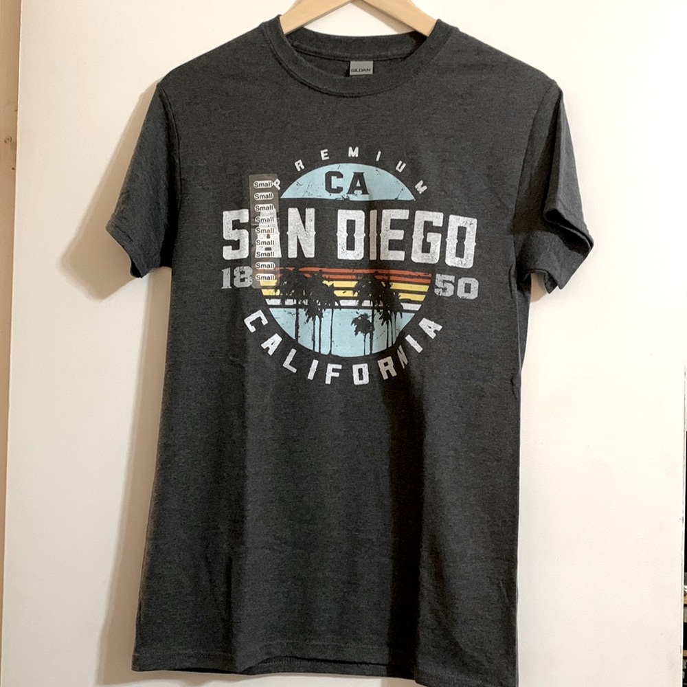 Women’s Small Grey San Diego T-shirt